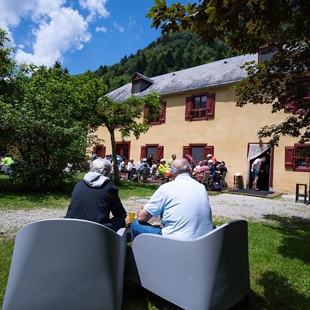 Gite Auberge Les Cascades ラ・モンジー エクステリア 写真