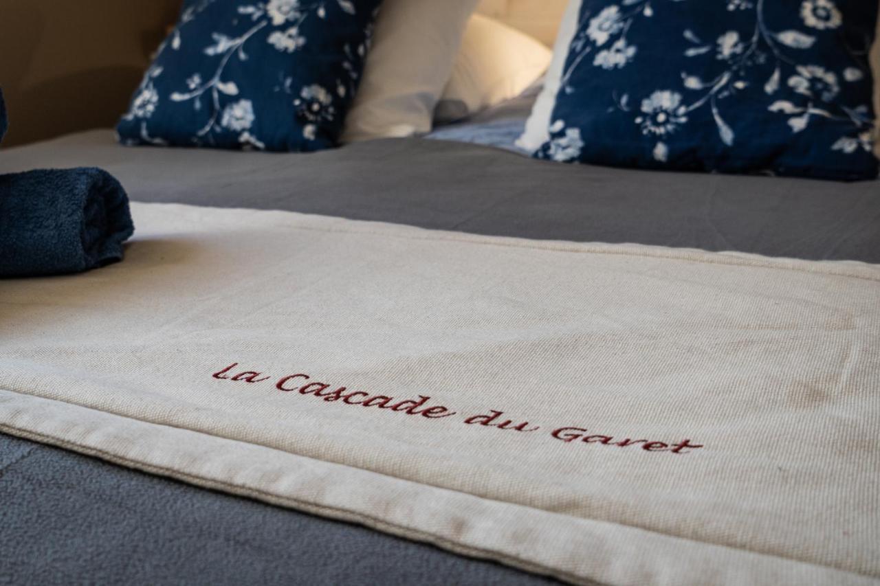 Gite Auberge Les Cascades ラ・モンジー エクステリア 写真