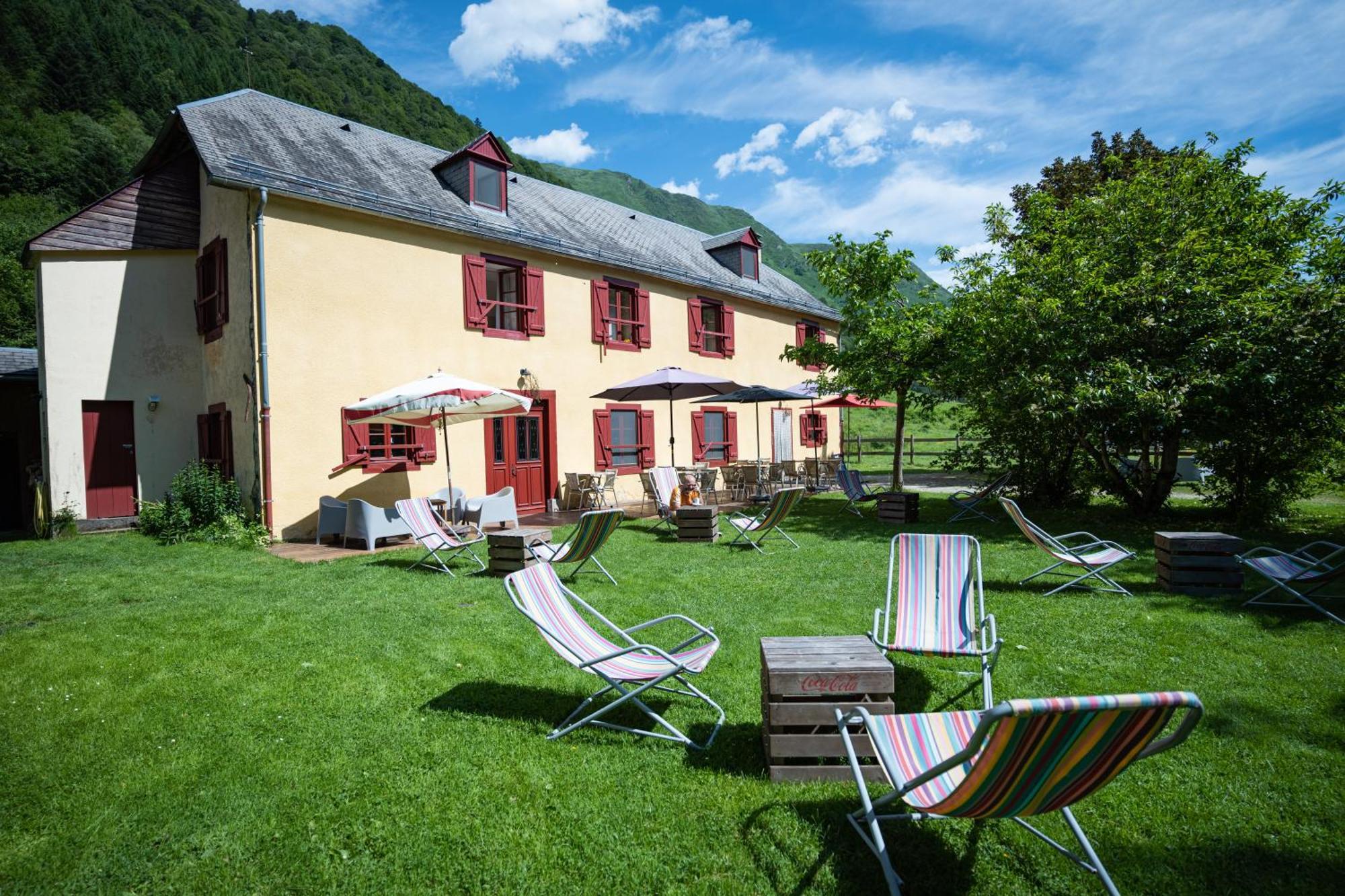 Gite Auberge Les Cascades ラ・モンジー エクステリア 写真